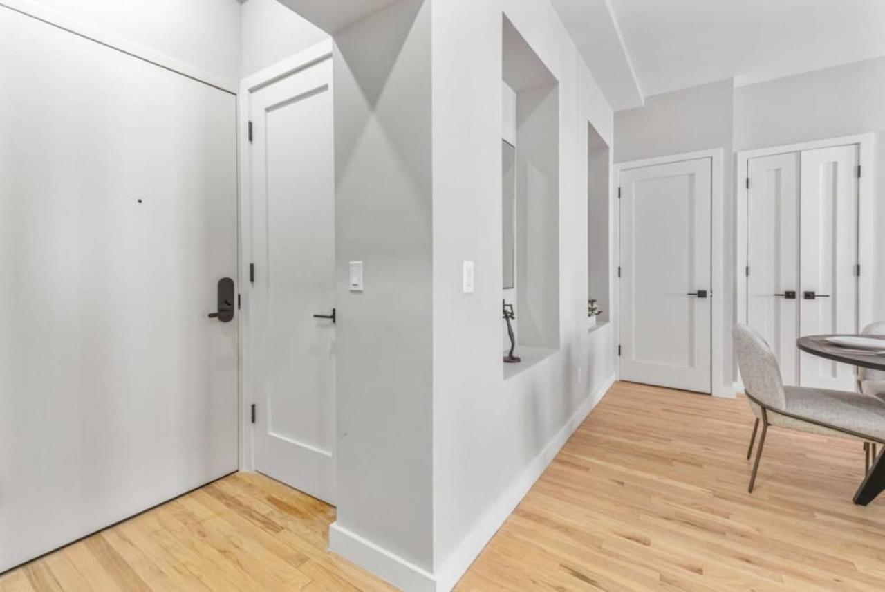 Top Notch 2Br Suite Minutes To Central Park Нью-Йорк Экстерьер фото