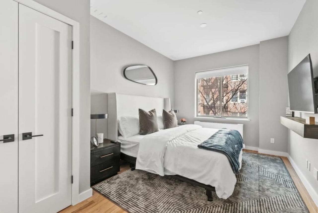 Top Notch 2Br Suite Minutes To Central Park Нью-Йорк Экстерьер фото
